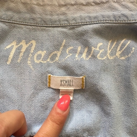 Madewell Blue Light Wash Coastal Grunge Chambray Denim Button Down Shirt Size XS - Picture 4 of 10